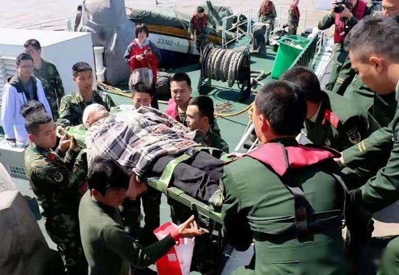 船还在水里，人已不见踪影，镍矿压舱成暗雷2026年1月22号晚上9点多，一艘