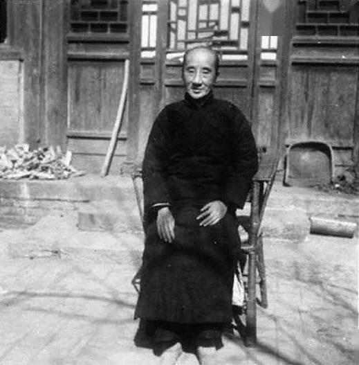 有一次，鲁迅的母亲质问朱安：“你一个女人，怎么就生不出孩子？”没想到，朱安泪如雨