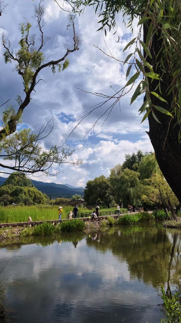 找一个一起环国自驾旅居的，慢慢深度体验每个地方城市文化、美食、景点，不赶时间，好玩就多玩几天，不好玩