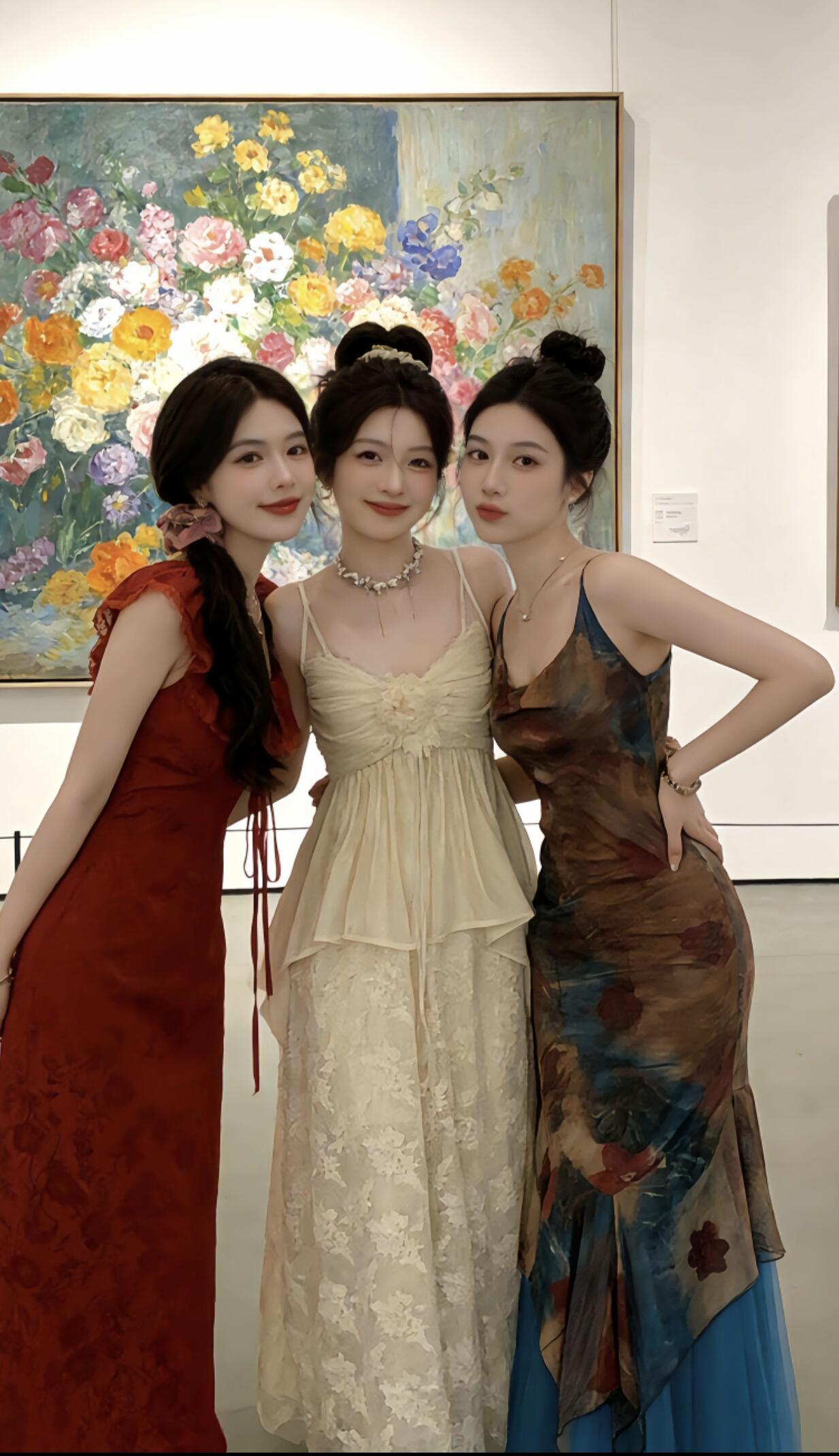 深窥自己的心，而后发觉一切的奇迹都在你自己。--弗朗西斯·培根