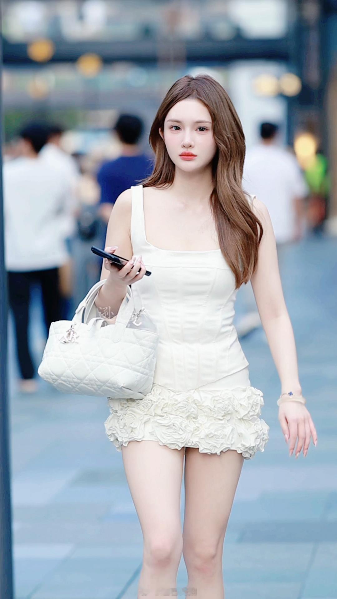 【成都街拍】晚安🌙🌙🌙丨摄影拍照每日穿搭