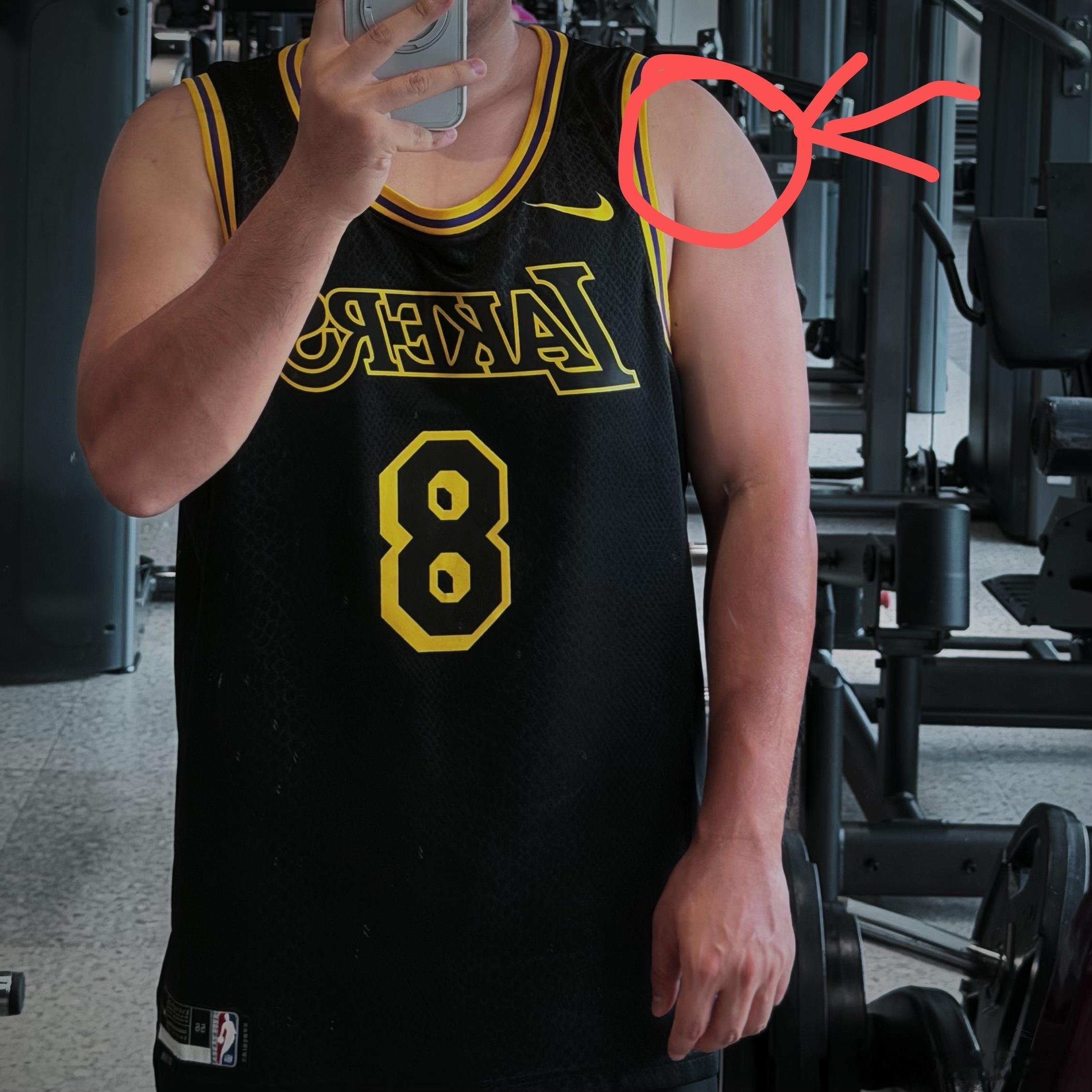各位健身大佬们，怎么才能把这里练起来？需要多久啊