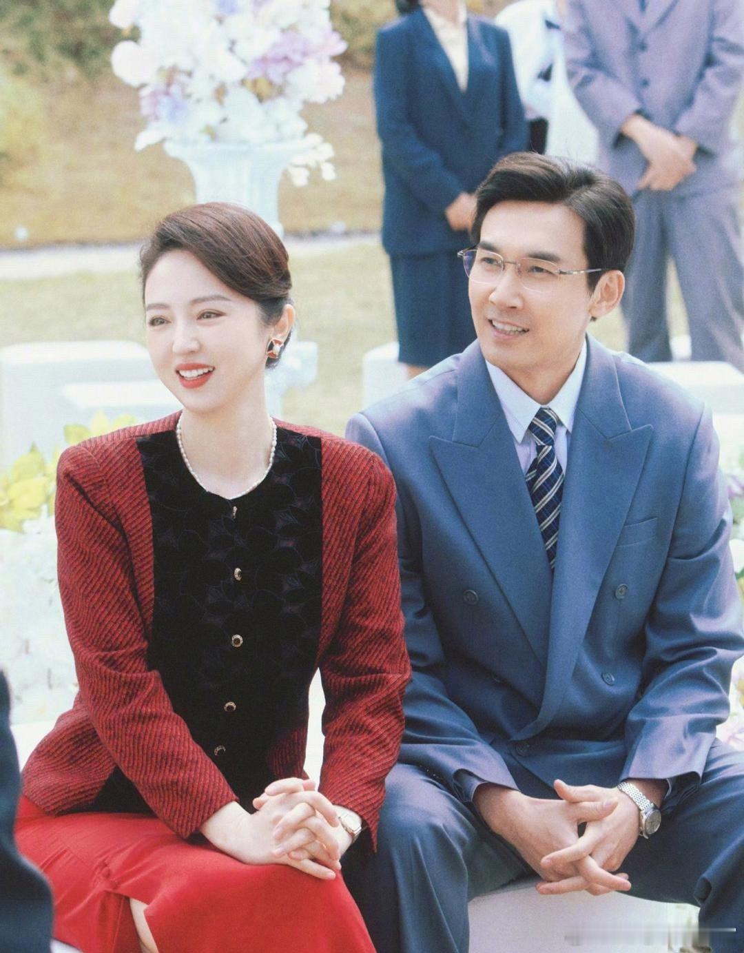 董璇和这个年代以及这个年龄的适配度太高了，一点都不出戏啊！