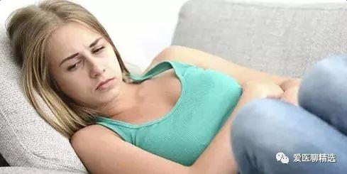女性小腹疼痛的原因? 别忽略这些小信号