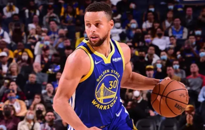 勇士又开始做赔本买卖了！根据美记EvanSidery报道，勇士现在比任何时候