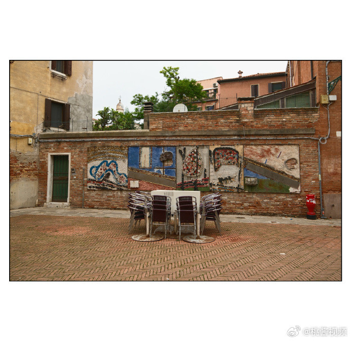 李现用镜头记录威尼斯风光李现的浪漫藏在镜头里李现用镜头记录威尼斯风光，浪漫藏在
