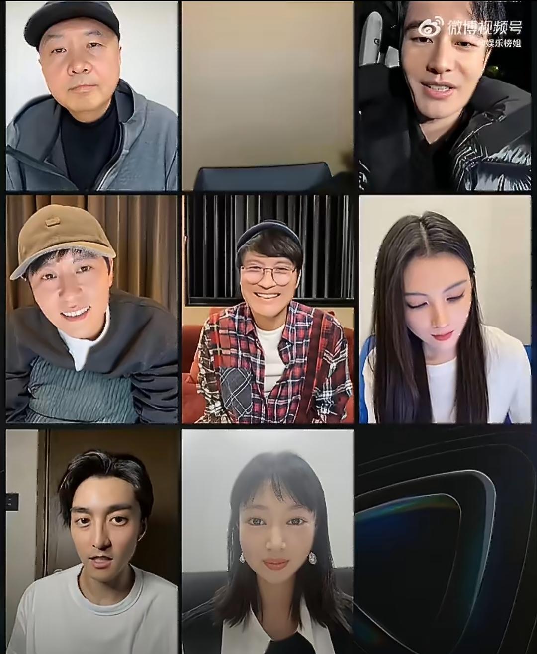 黄晓明被亲妈花式夸赵丽颖，害羞躲镜头太可爱黄晓明直播唠嗑太有料，直接爆料亲