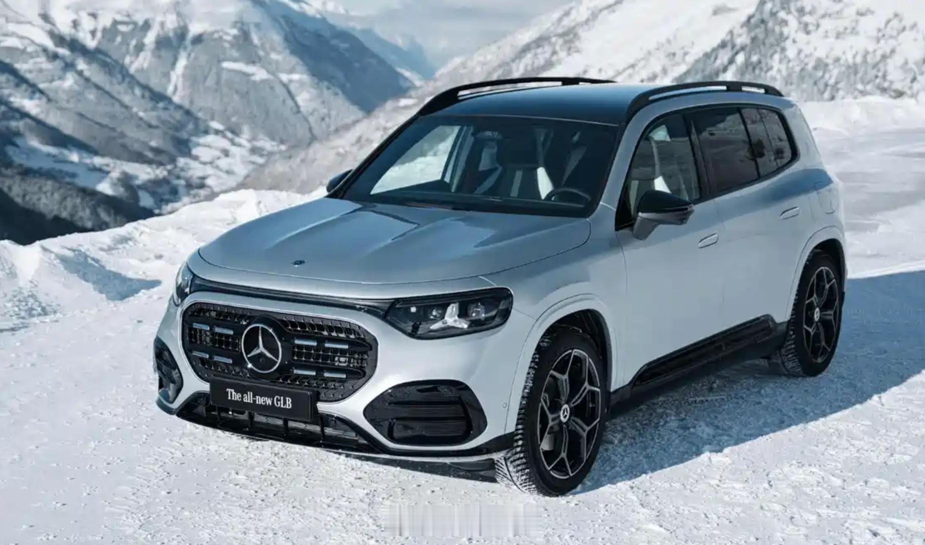 新一代奔驰GLB亮相，新车长这样：1、新车新平台，出自梅赛德斯MMA平台架构2、