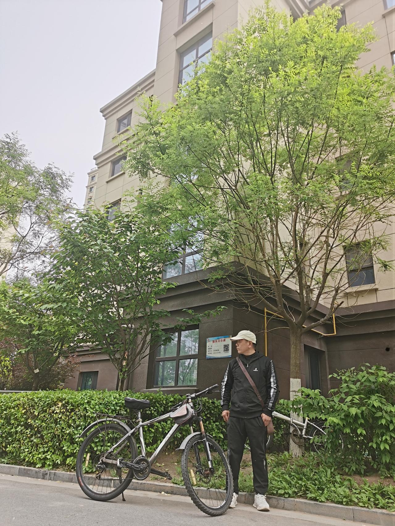 健身房倒闭的原因我找到了，一般人我不告诉他。第一，太容易拿到钱了。