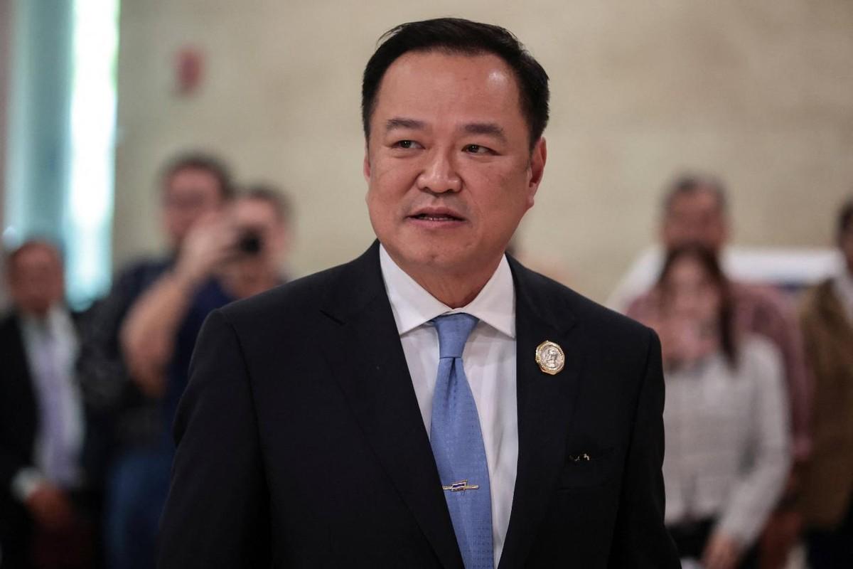 刚下车就被捕，76岁他信入狱，阿努廷推翻前任政策，对华主张明确76岁的他信刚