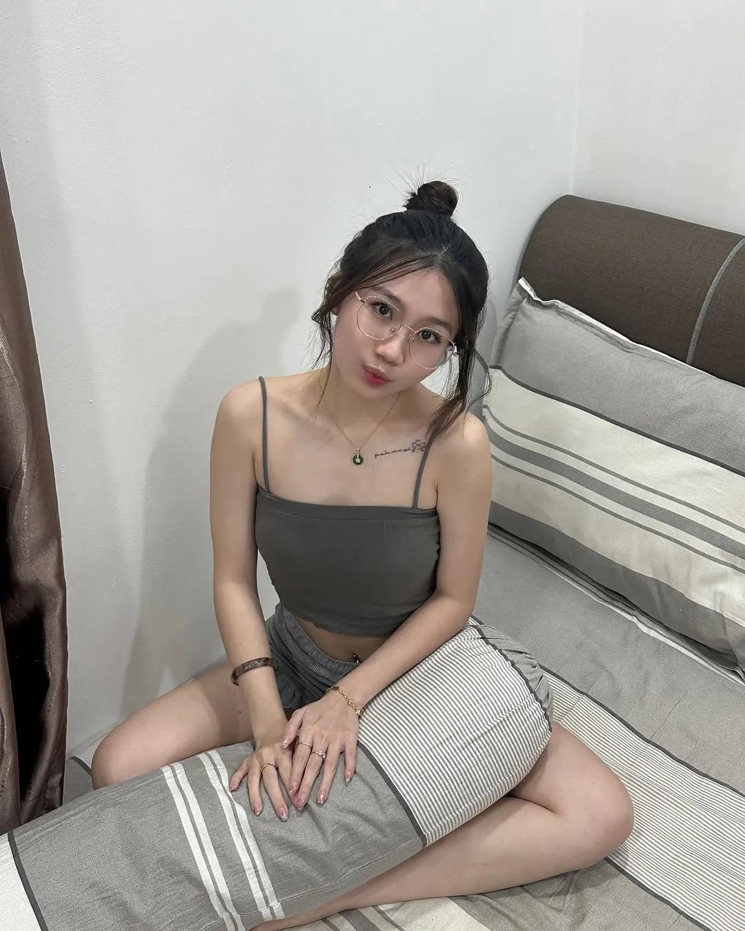 慵懒午后，居家自拍，清新自然