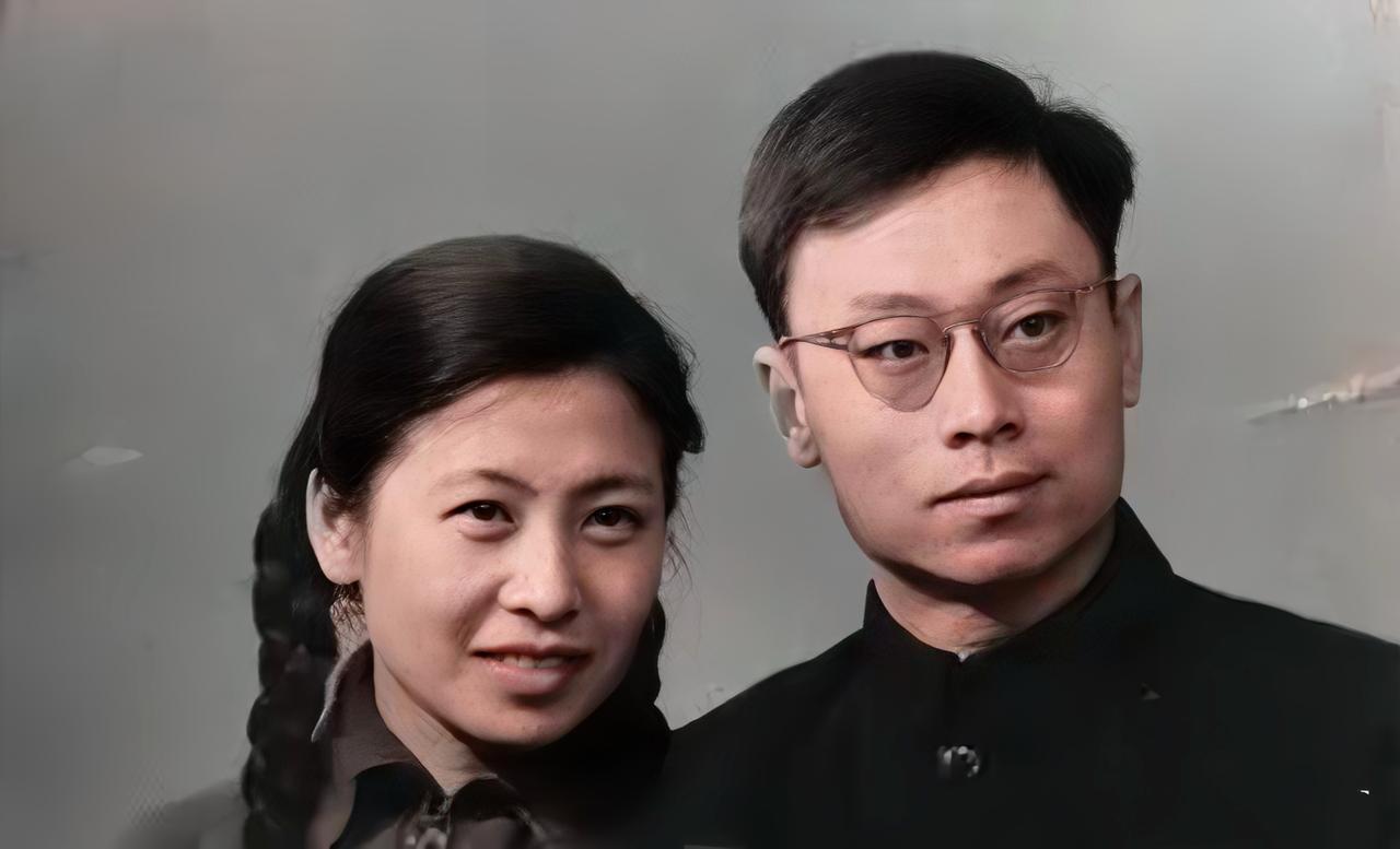 看过一个悲伤的真实故事，关于于敏和妻子孙玉芹的。这个故事非常小，小到史学家根本不