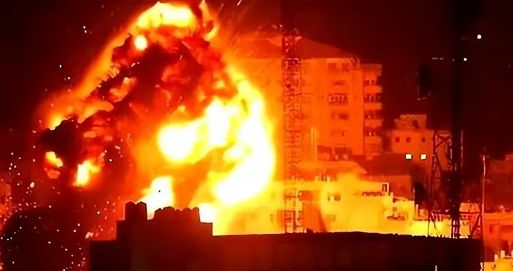 美军动手引爆中东？爆炸声惊动58国联手，俄防长通电中国