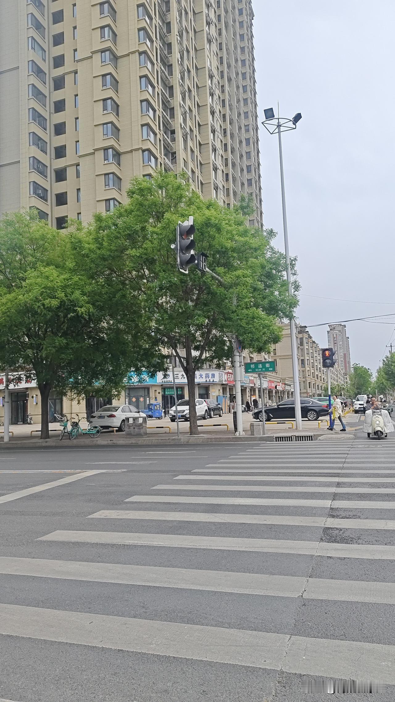 石家庄开发区某理发店套路太深了！前几天开发区这边有一家理发店开张，我花了二十多
