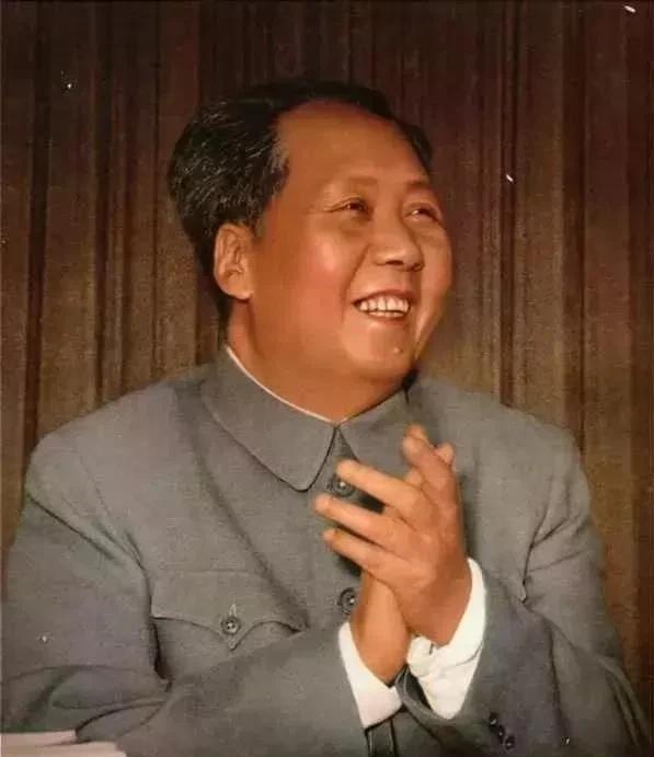 著名核物理学家钱学森在晚年说过两句话，至今都很令人钦佩。他说：“一个国家的经济