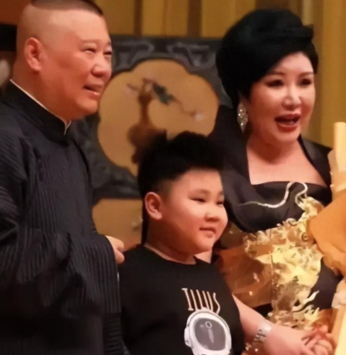 好像有点看不上郭德纲了。看不上郭是因为王慧，看不上王是因为郭麒麟。郭汾阳，这名