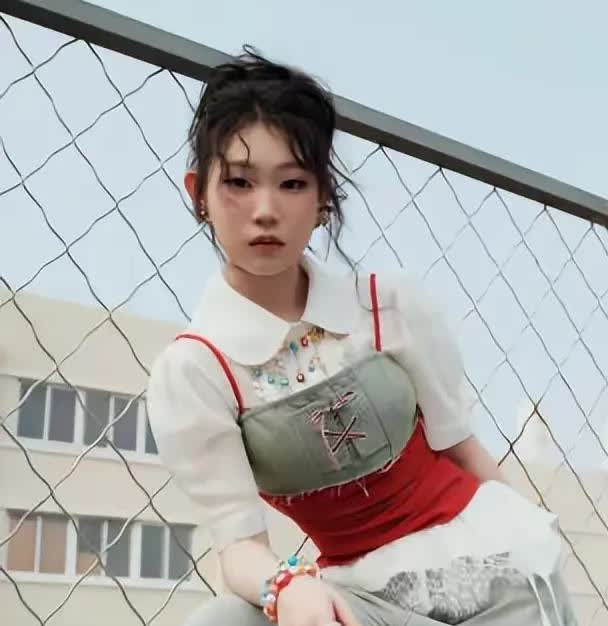 小沈阳女儿越来越不对劲了！不是越来越漂亮，也不是越来越时尚，而是整个人从