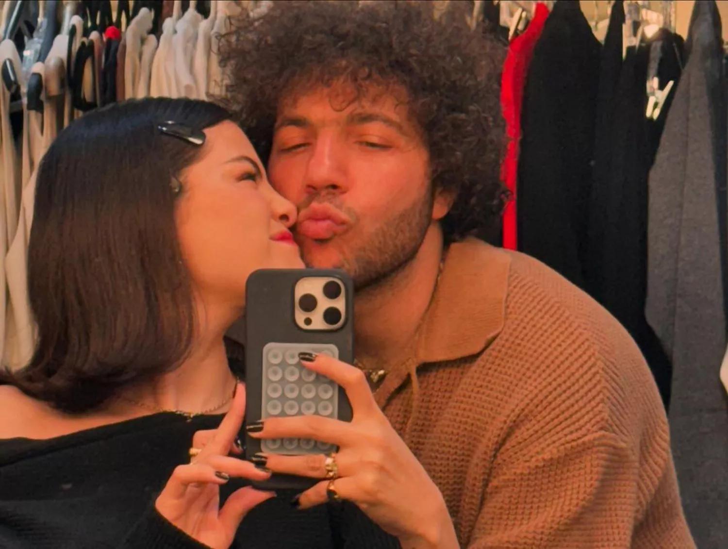 赛琳娜本尼神仙爱情本尼卫生争议发酵，赛琳娜用“每天更爱你”的告白+幽默回应力挺