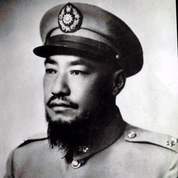 1949年10月初，马步芳逃到台湾后，蒋介石以“擅离职守”撤了他所有职务。马步芳
