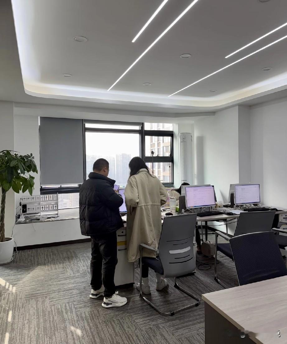 又要干缺德事了[捂脸哭]元旦后才招进来的技术支持工程师，年后又要被清退了[哭哭]倒