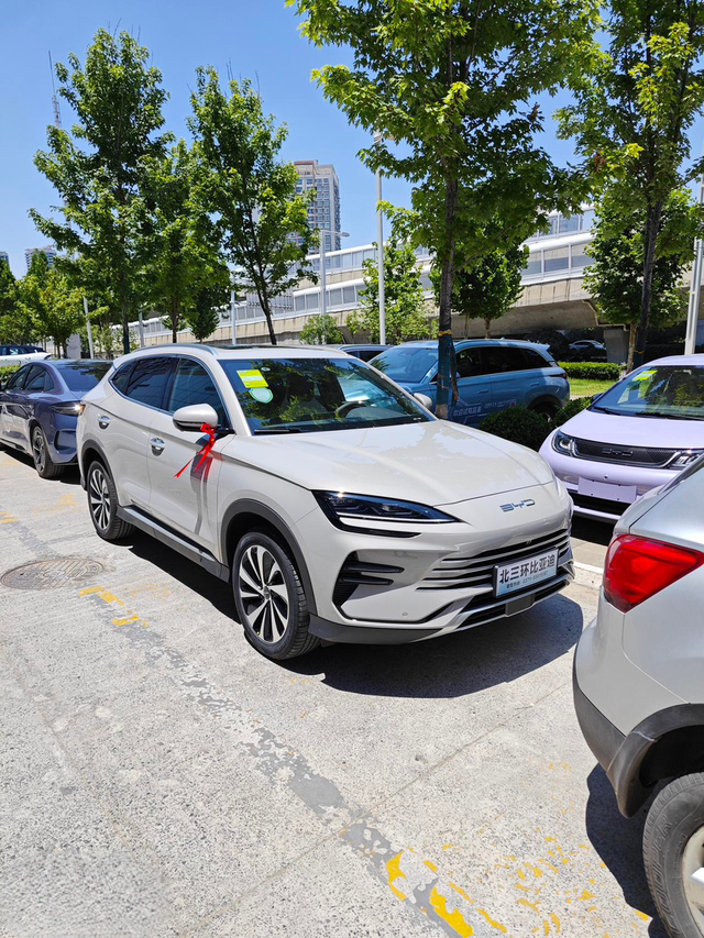 比亚迪宋的准车主们过来我已经下定宋了，但是看到某圈那么多说比亚迪问题不解决，那