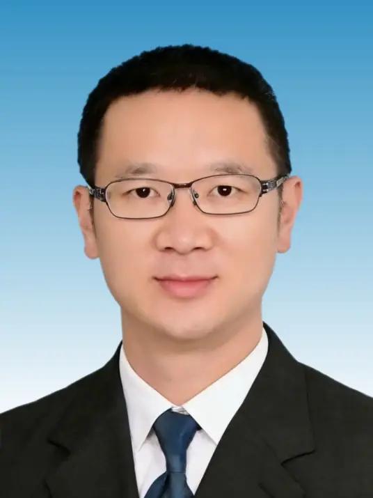 国家药品监督管理局刚来了新任局长黄果，这个职位权力很大呀。根据国家相关部门公布的