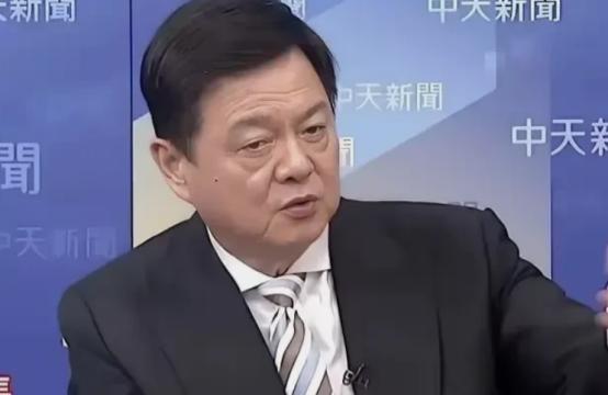 台湾名嘴周锡伟曾说，很多人不知道收复台湾为什么？想要你的地吗？大陆有着960万平