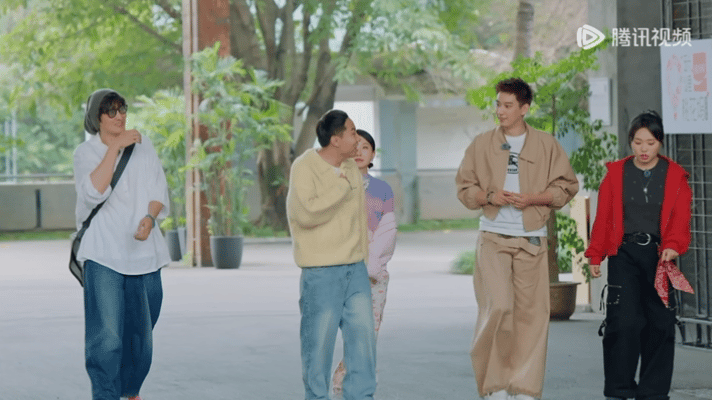 王传君说徐志胜沈月的CP好嗑我宣布，以后就跟着王传君嗑“沈志不清”了。他说好嗑