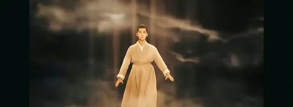 杨洋被群嘲了！这个粗成水桶一样的腰是认真的吗？分明是束胸啊！