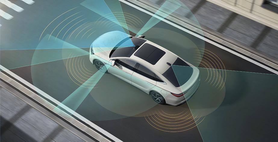 近日，比亚迪天神之眼5.0重磅发布，搭载最新端到端大模型版本，新增强化学习加闭