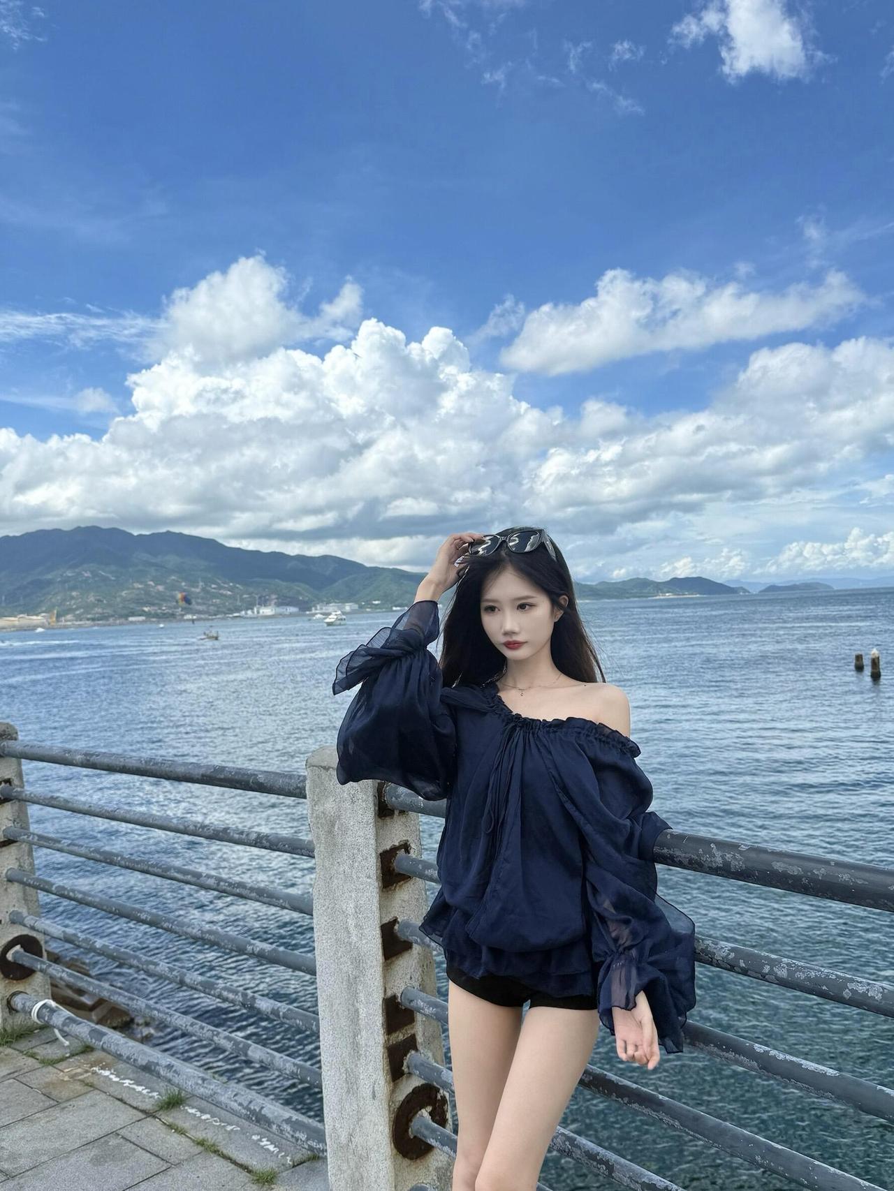 浪漫的是海？还是你~