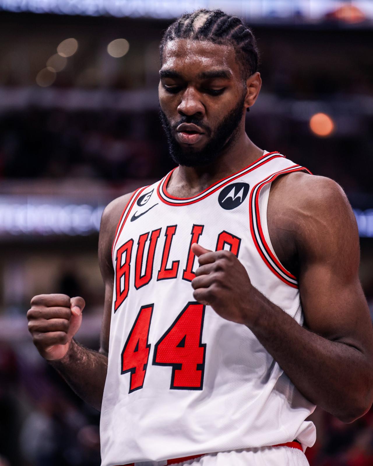 公牛当初给帕威5年9000万美元的时候是怎么想的？2020年，公牛队用4号签选