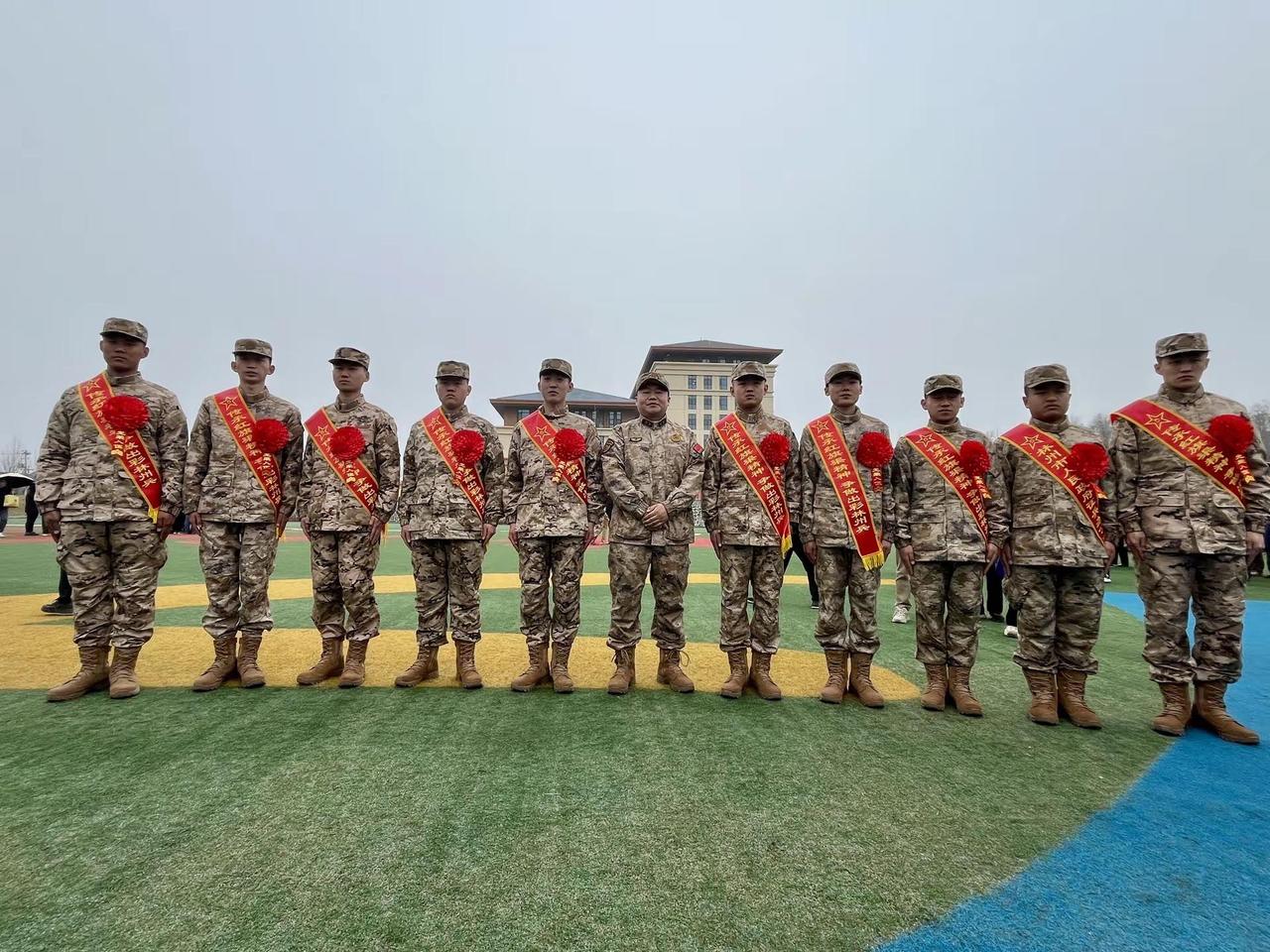 想起了我当兵走的时候。。。