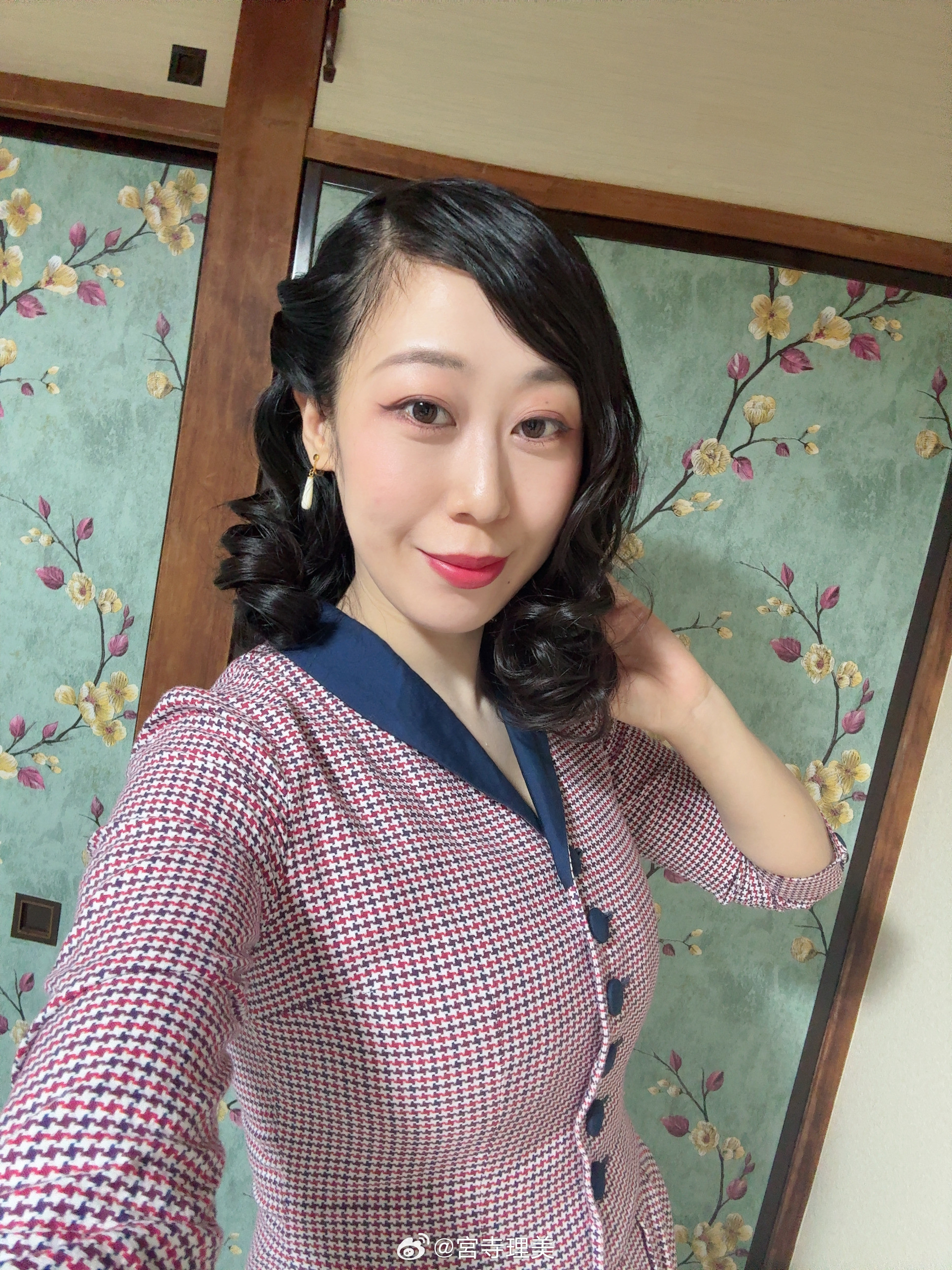 挑战了50s发型💇♀️