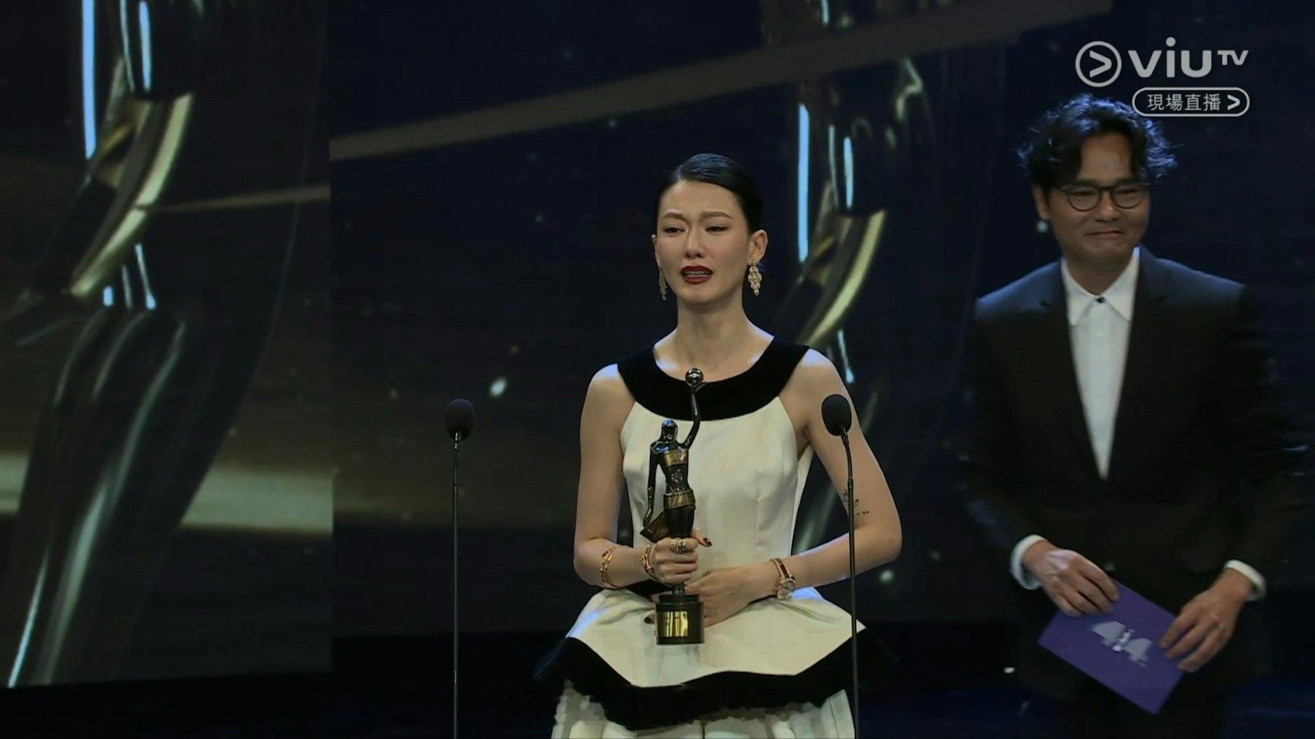 第44屆香港電影金像獎梁家輝憑《捕風追影》第五次奪得最佳男主角廖子妤首次入圍金