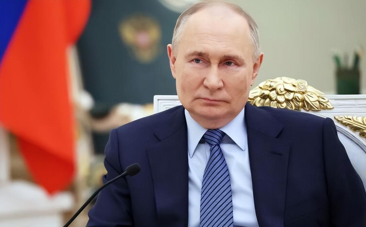 盯错了方向！美国重兵防中国，却被普京这步棋断了后路美伊冲突爆发以来，有一个画