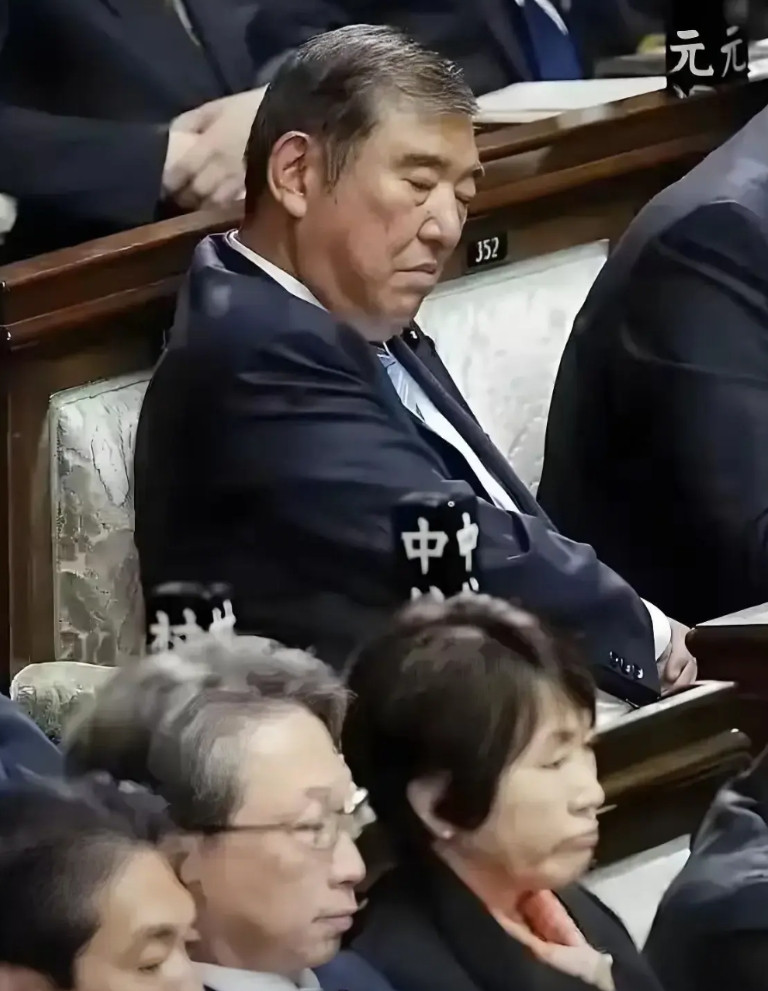 君可记得三国刘禅否？一个日本的首相，而且是第102任和第103任，连续两届