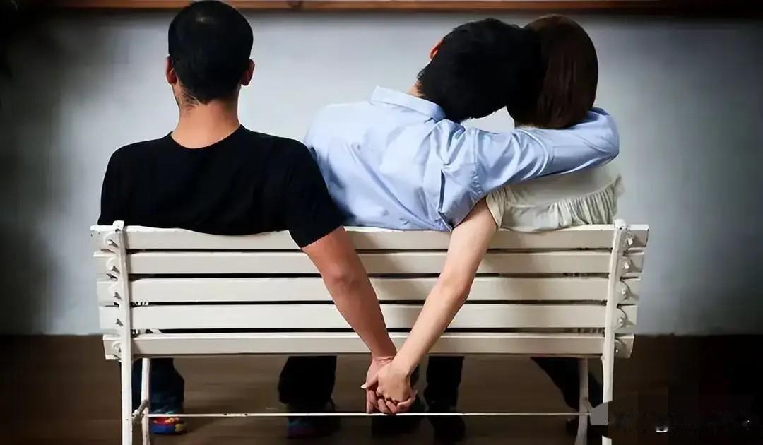 “太狗血！”宁夏，一女子无法生育，丈夫便偷偷在外找了个小自己9岁女子当情人，两人