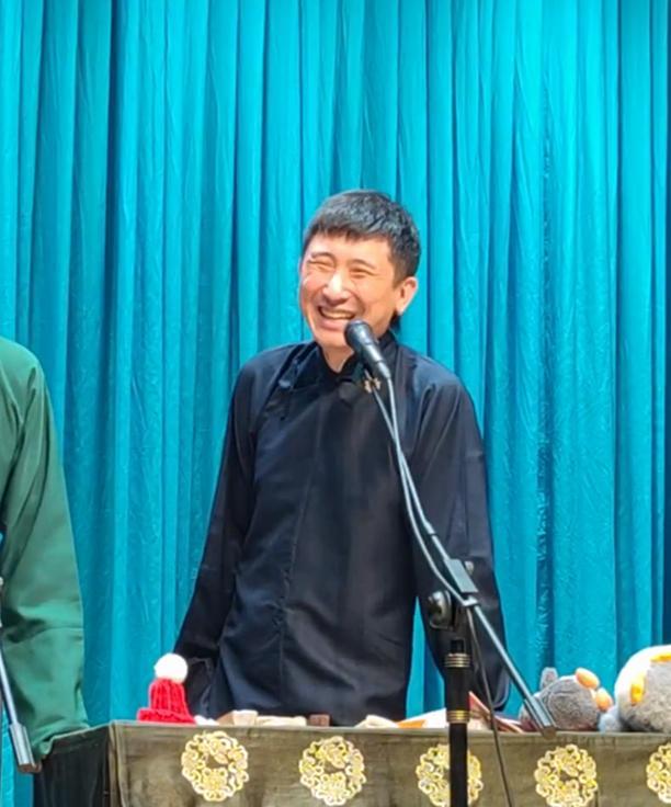 也真是为难丁霄楷了，为了和尚九熙演出，他估计把自媒体写的那些东西都背会了。这是尚