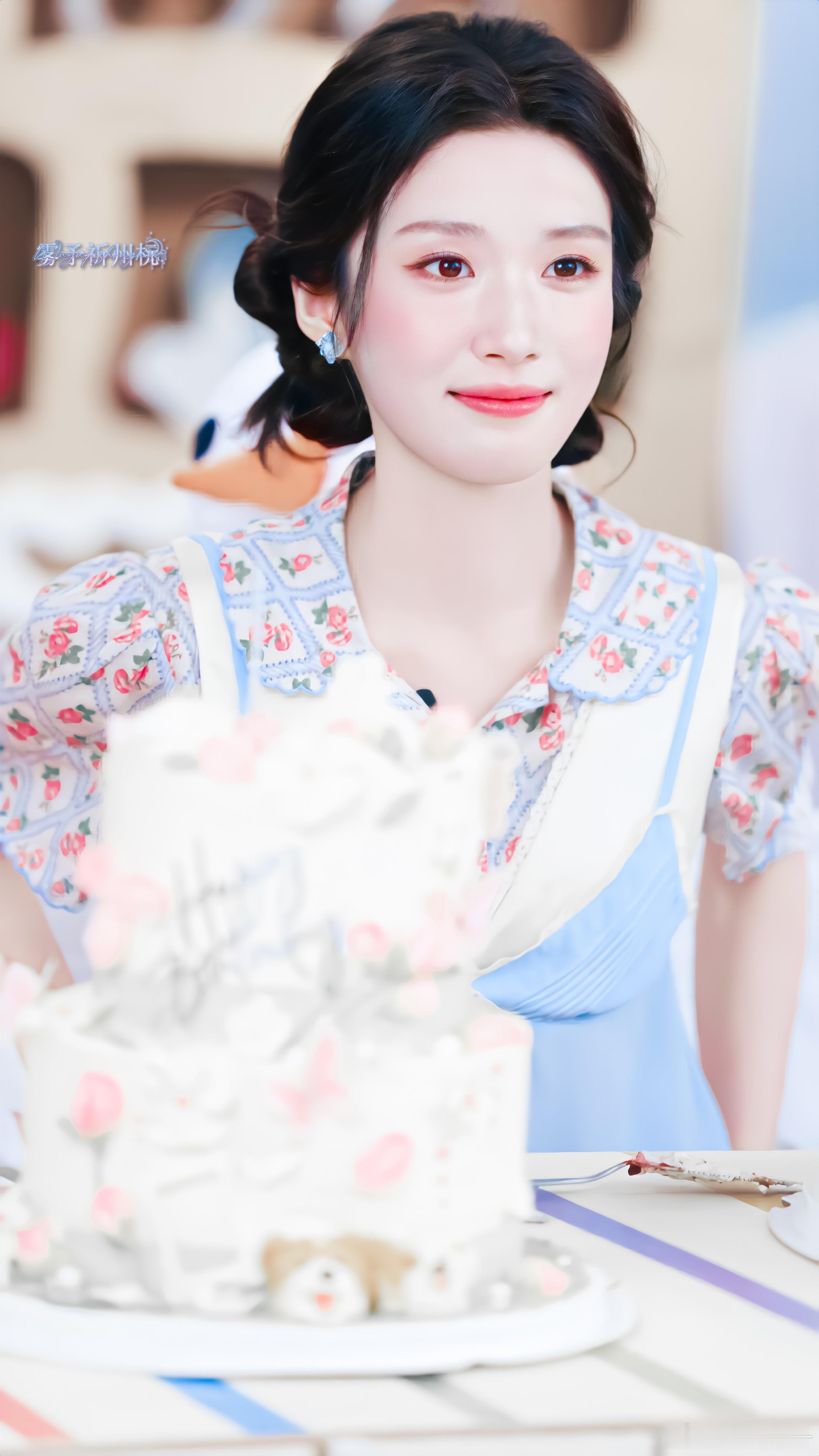 #修图产出基地#卢昱晓王玉雯原图​