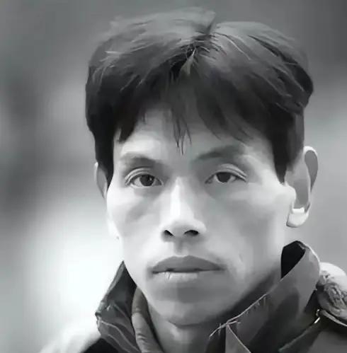 1999年，湖北有个叫熊庆华的小伙子，结了婚之后整整十年没出去打过工，家里的田地