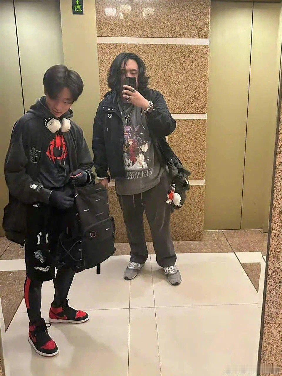 费曼和杨阳洋真是男大十八变～爸爸去哪儿男生近照​​​