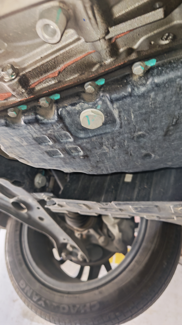 变速箱渗油不到俩年，目前2W多公里变速箱渗油了，有遇到的车友吗？