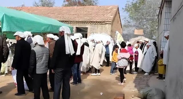 新的殡葬制度将于2026年3月30号执行，大概意思就是：一切从简，城