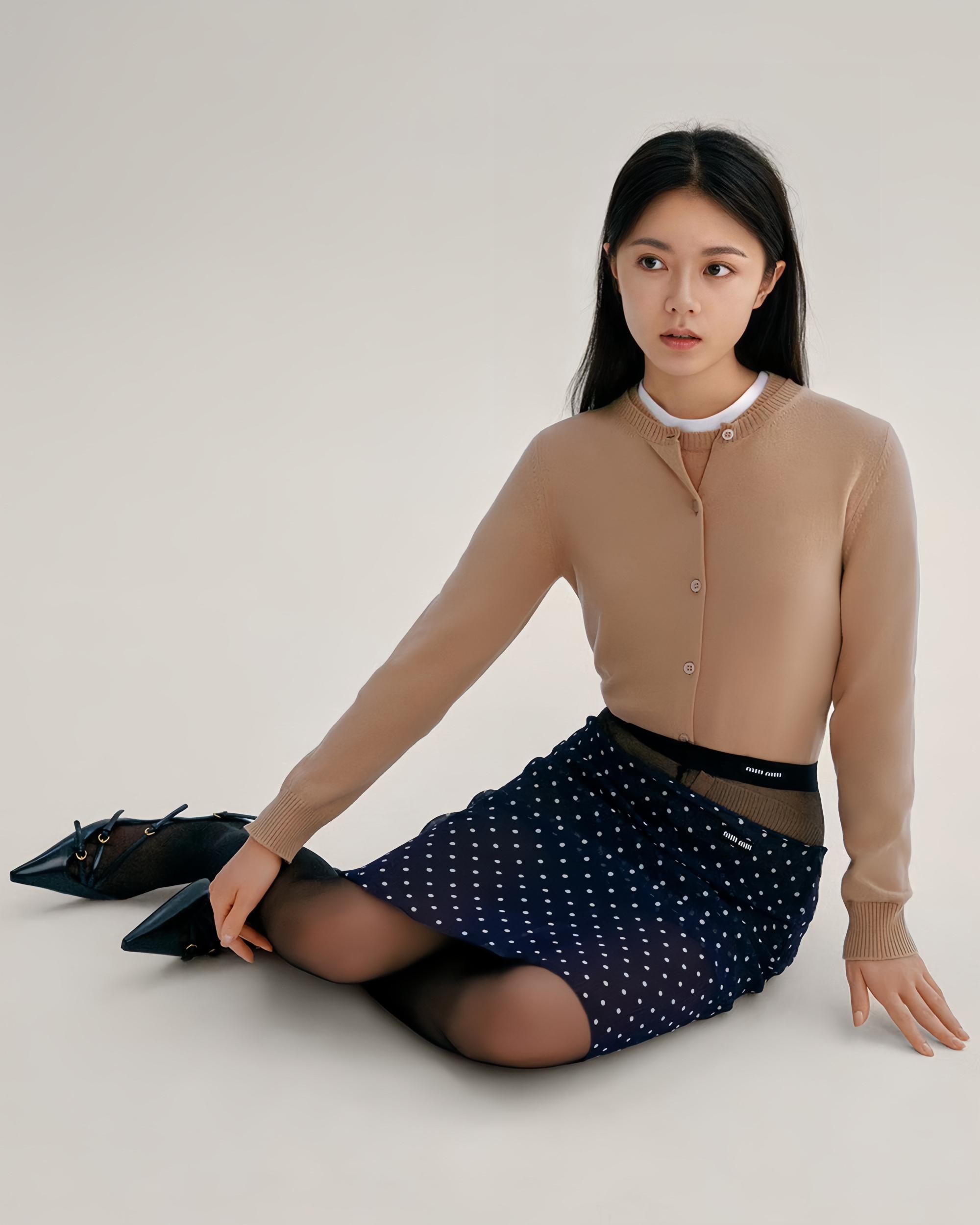 赵今麦小姐姐的一组丝袜妆造个性画报