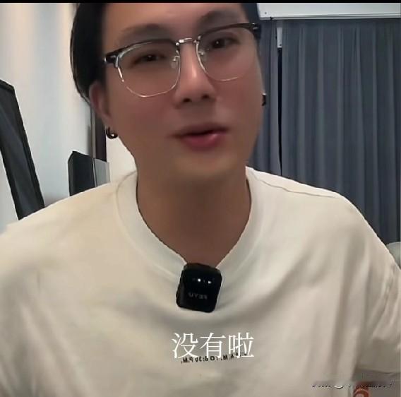 具俊晔到底还住在大S豪宅没有？小S的话再次被打脸了！有网友跑到湾博主建国哪里求