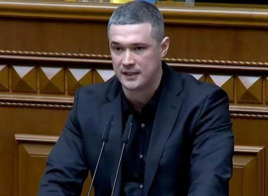 乌克兰其实不用去打败俄罗斯，只要持续不断的消耗下去，五年，十年，甚至是二十年，俄