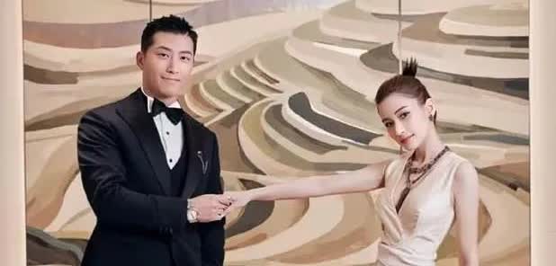 豪门女儿果然都是“人间清醒”，赌王三太家最靓的那位何超莲，最近网传与“何窦氏”走
