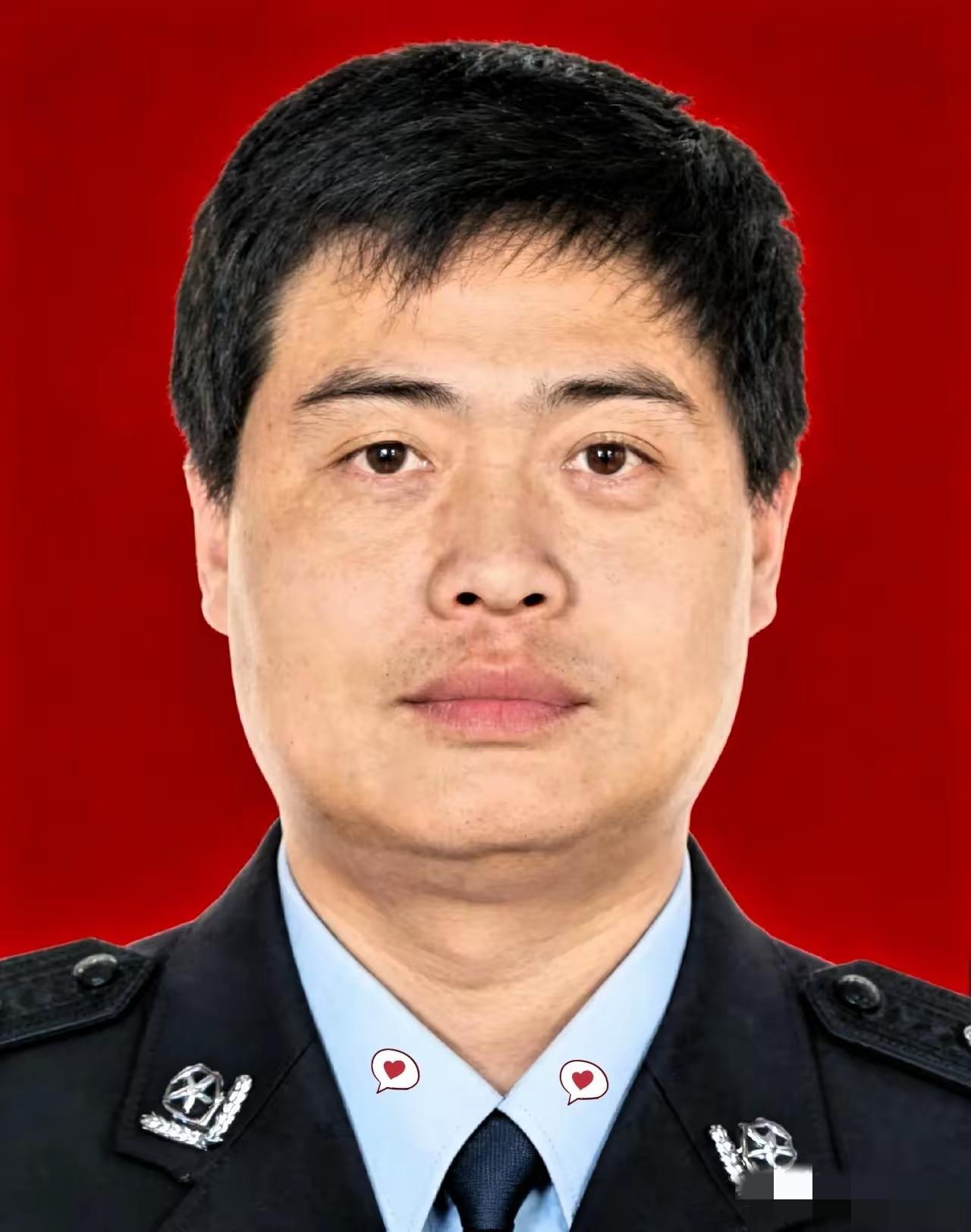 48岁，政委，这在县公安局里可是正吧经的“大官”了。要是换个圆滑世故的人，这