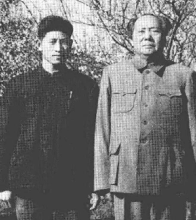 毛主席逝世前，叮嘱女儿李讷：“你以后一定要去见徐龙才一面。”但直到20年后，李讷